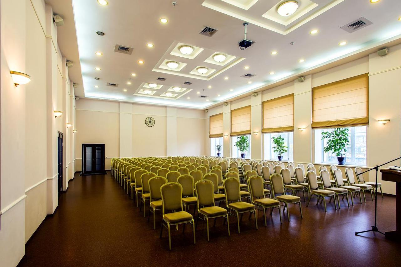 Conference Hall Irpin' Hotel Exterior photo